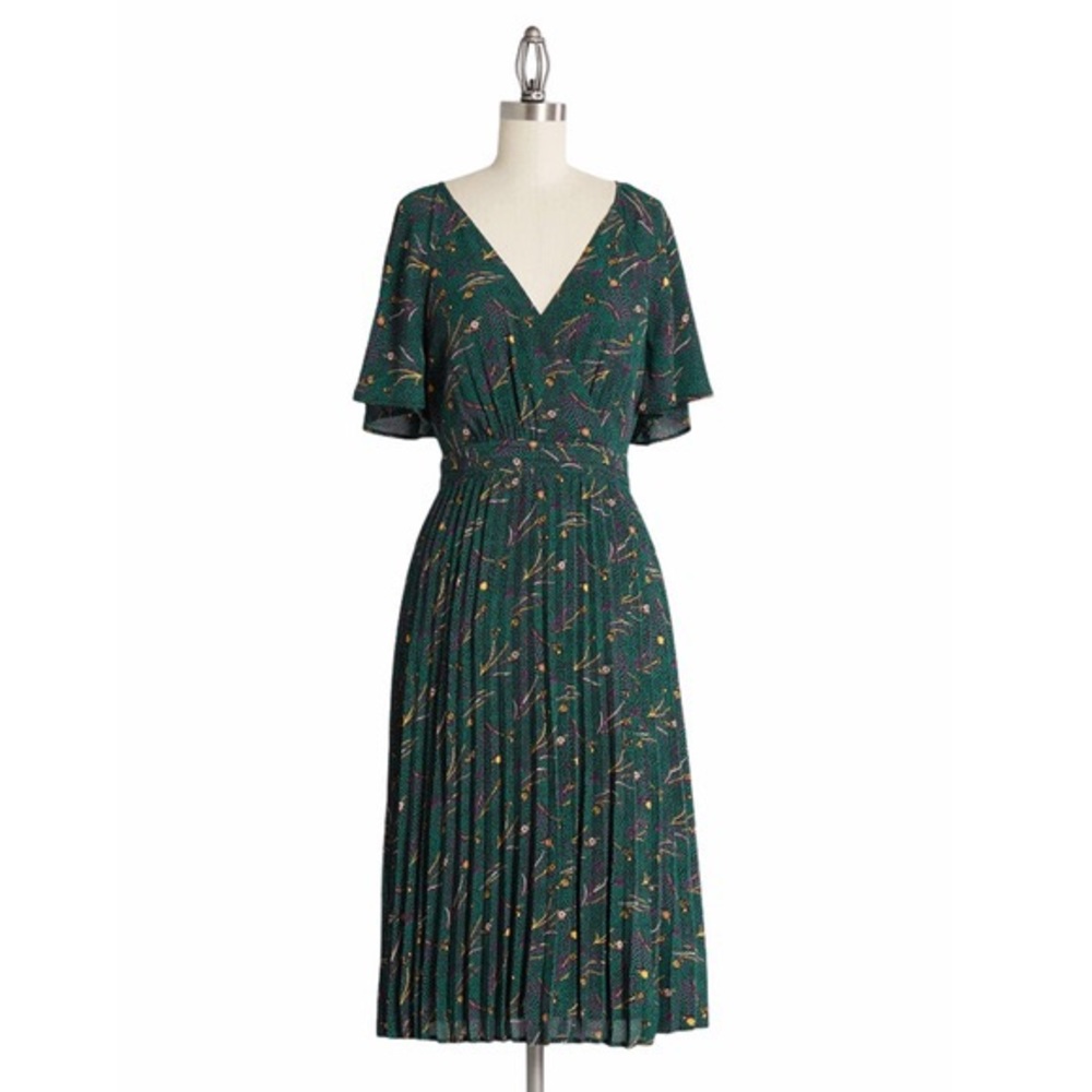 ModCloth Blooms By the Evergreen Fit & Flare Dress